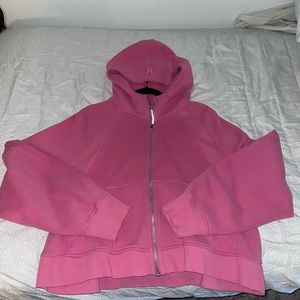 Pink Lululemon oversized full sip scuba